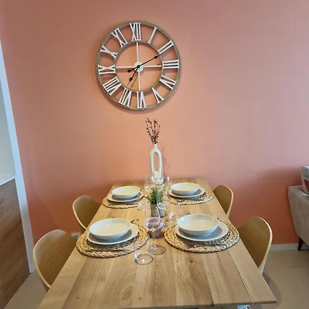 Appartement Alizee Met Frontaal Zeezicht Blankenberge